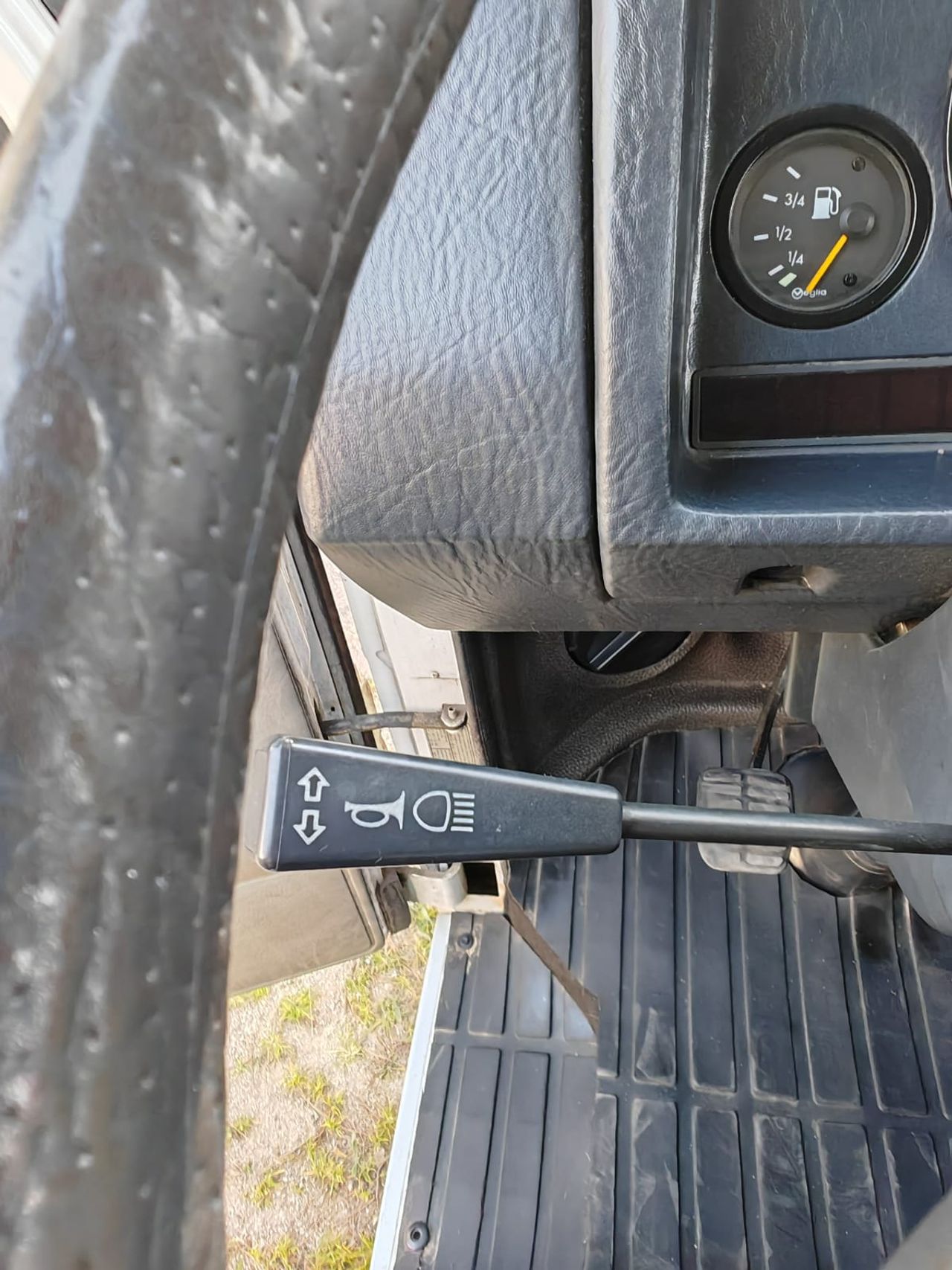 Foto Mercedes-Benz MB 100 31