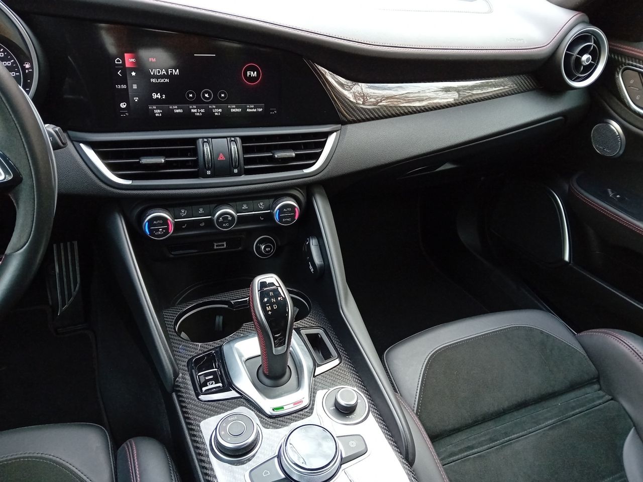 Foto Alfa Romeo Giulia 11