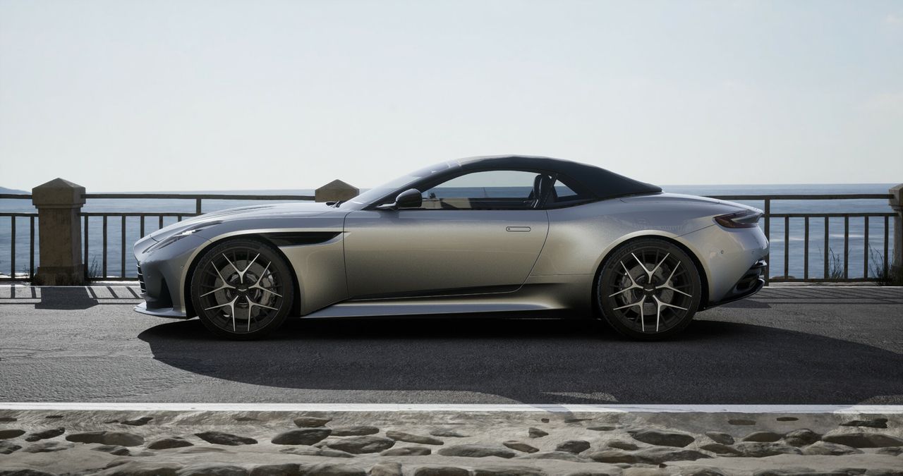 Foto Aston martin DB12 10