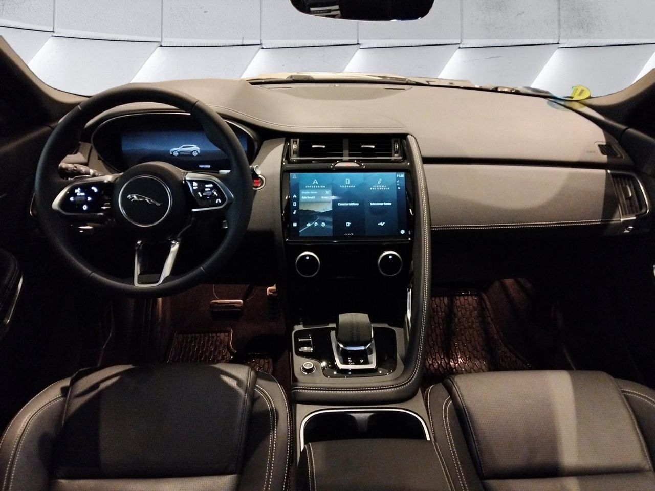 Foto Jaguar E-Pace 7