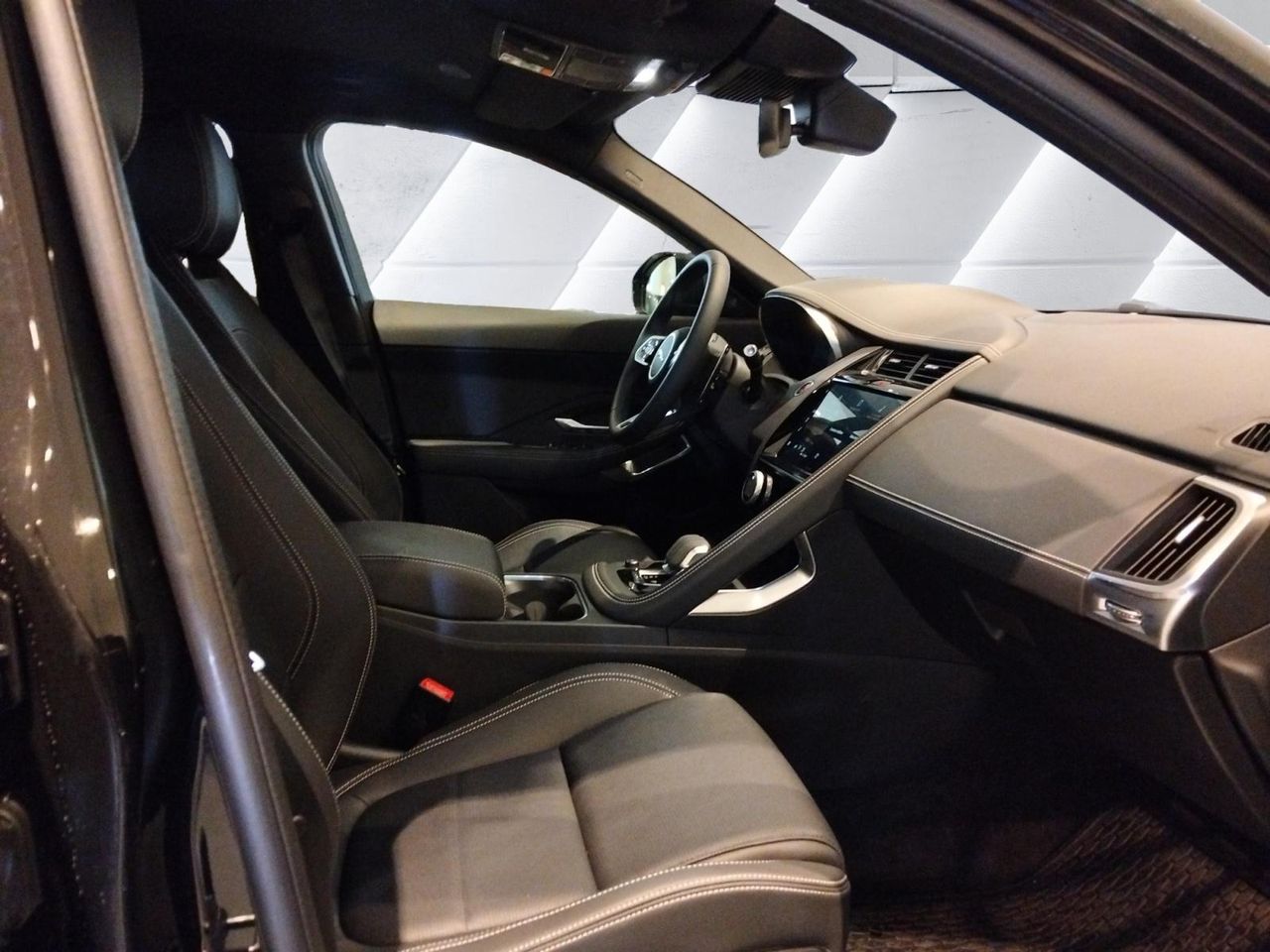 Foto Jaguar E-Pace 8
