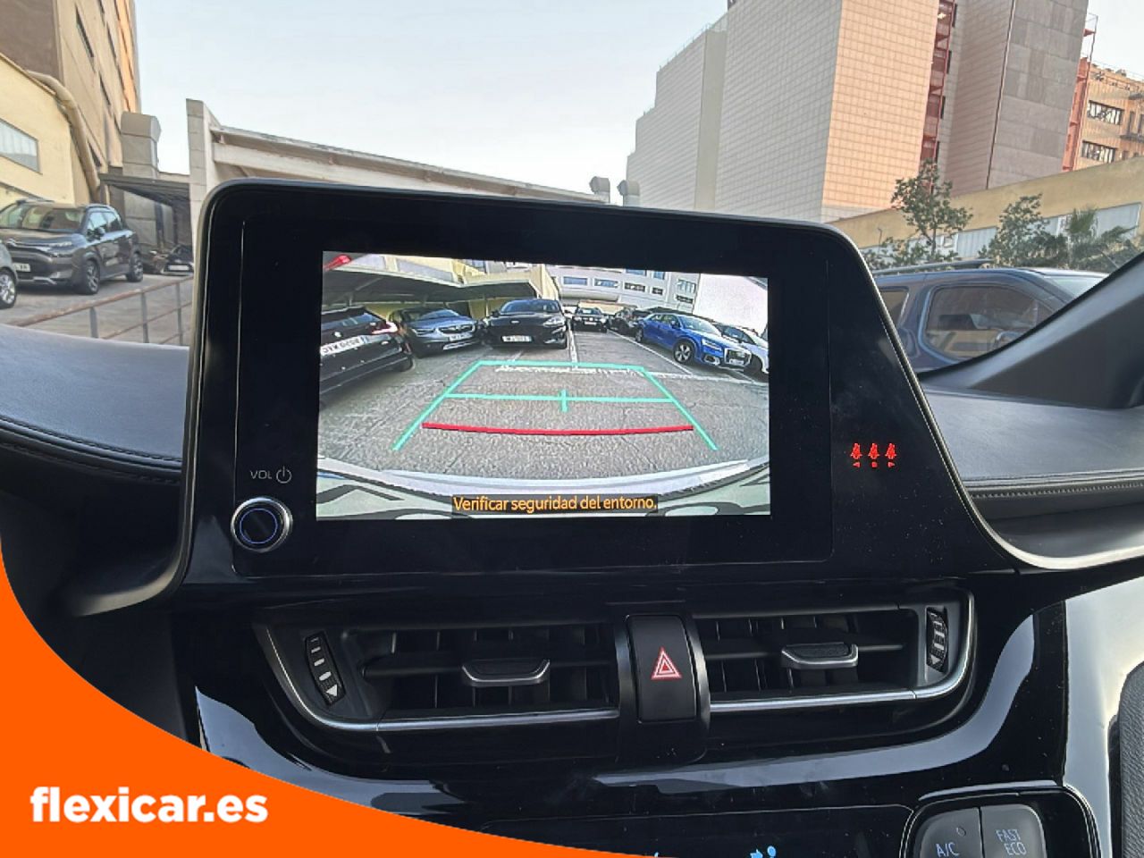 Foto Toyota C-HR 14