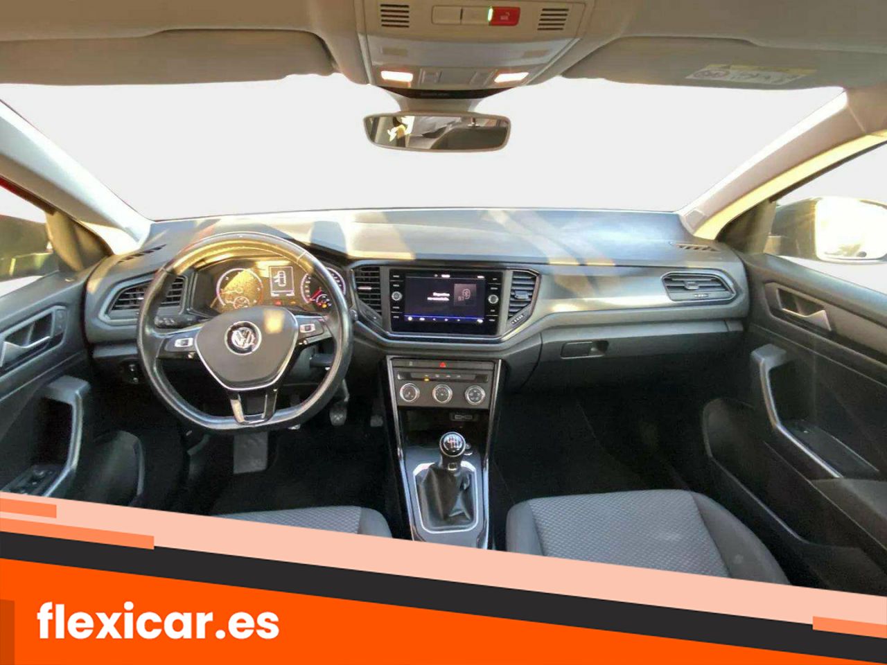 Foto Volkswagen T-Roc 10