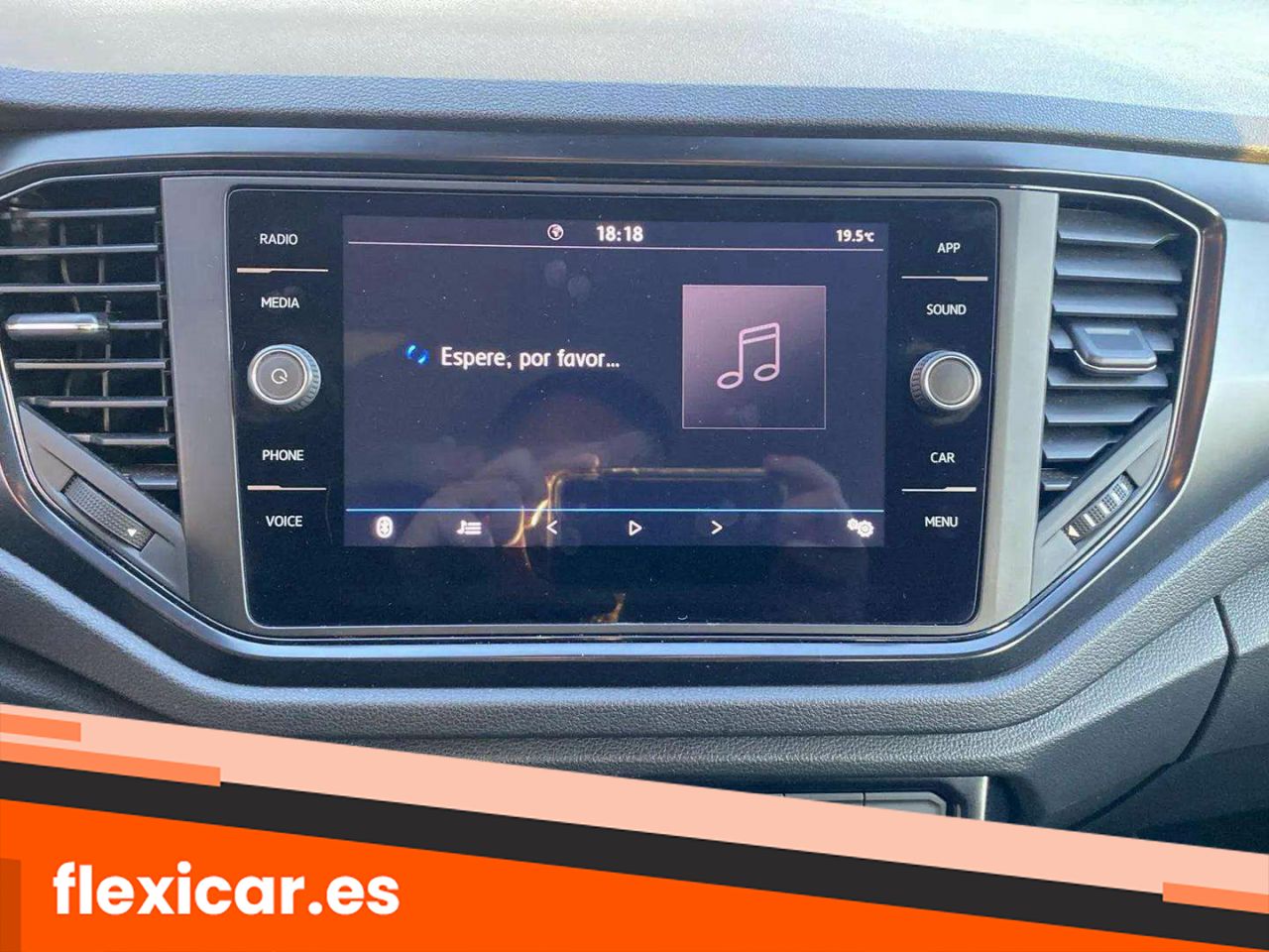 Foto Volkswagen T-Roc 11