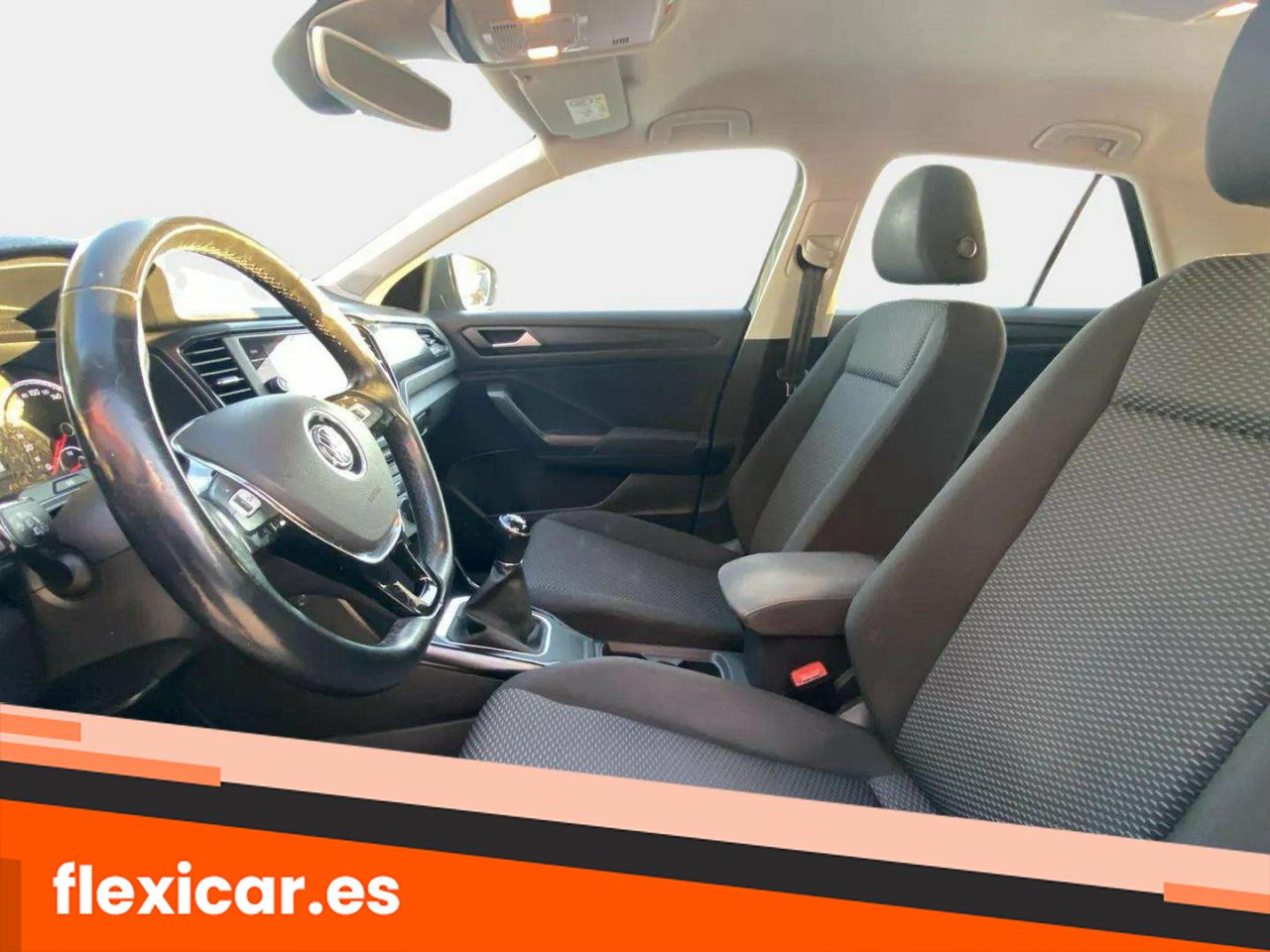 Foto Volkswagen T-Roc 14