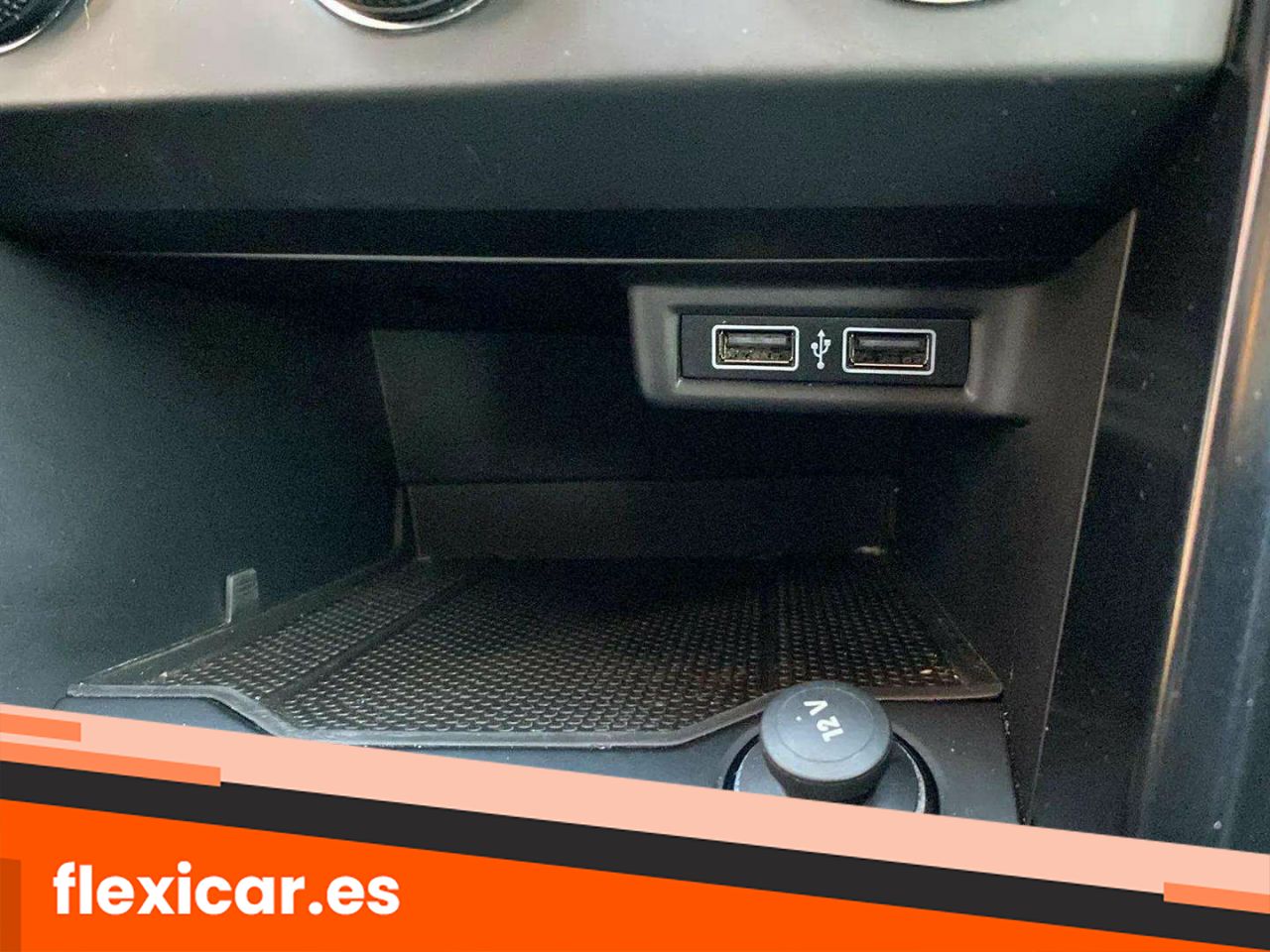 Foto Volkswagen T-Roc 24