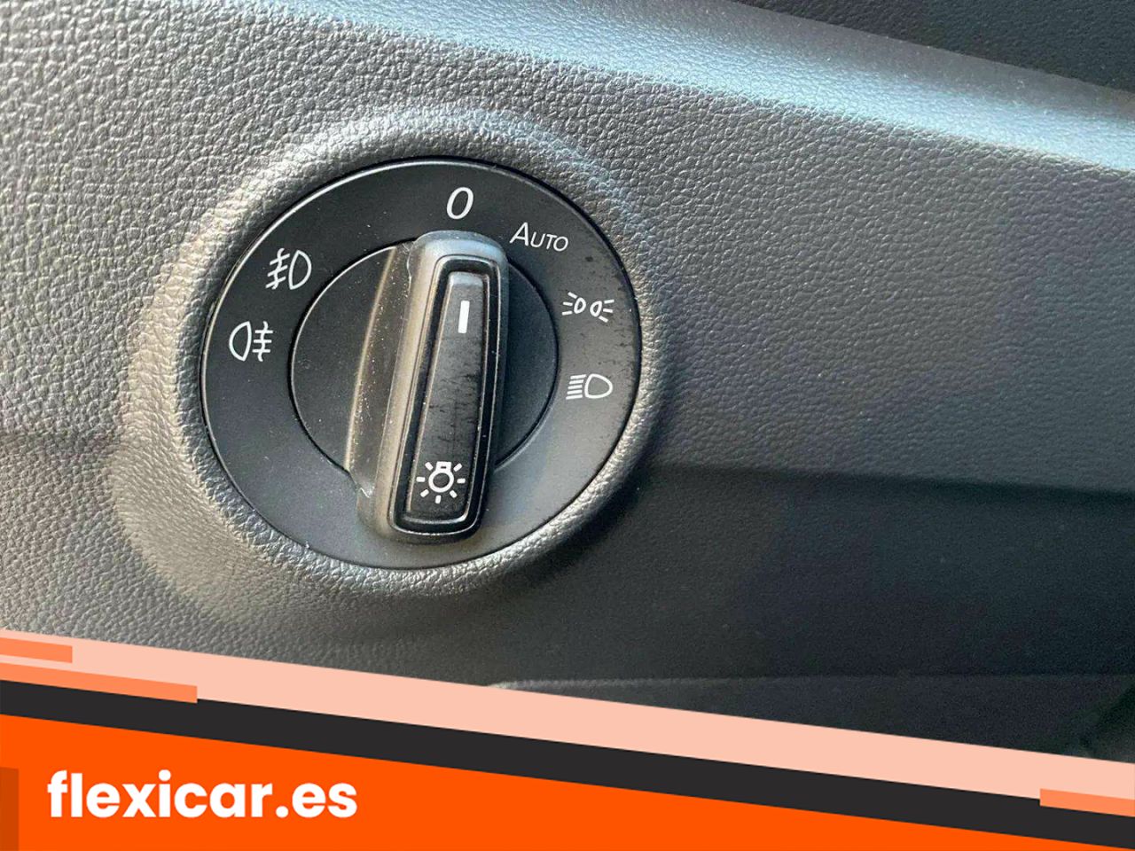 Foto Volkswagen T-Roc 29