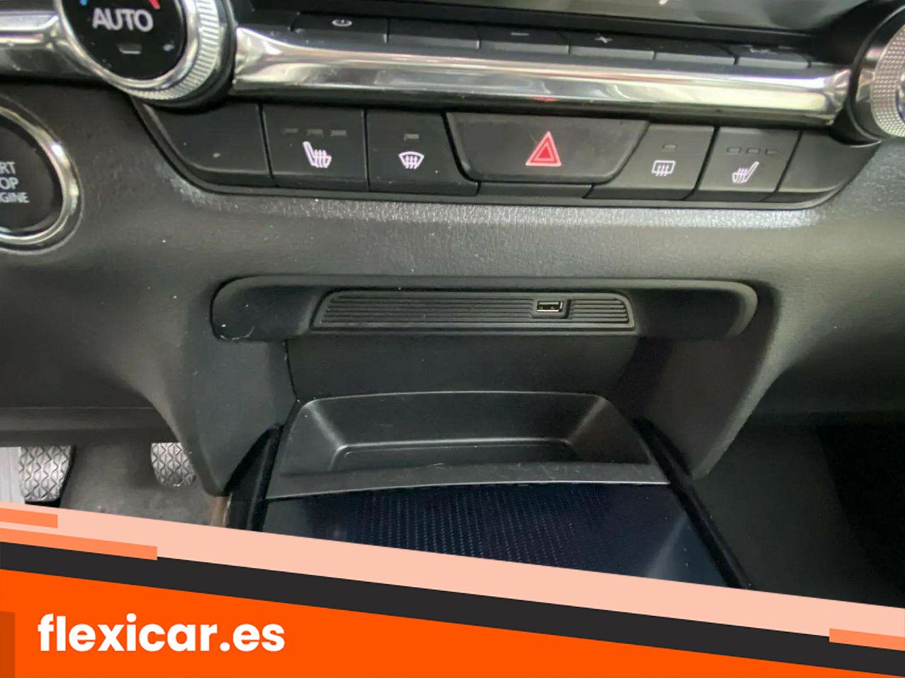 Foto Mazda CX-30 31