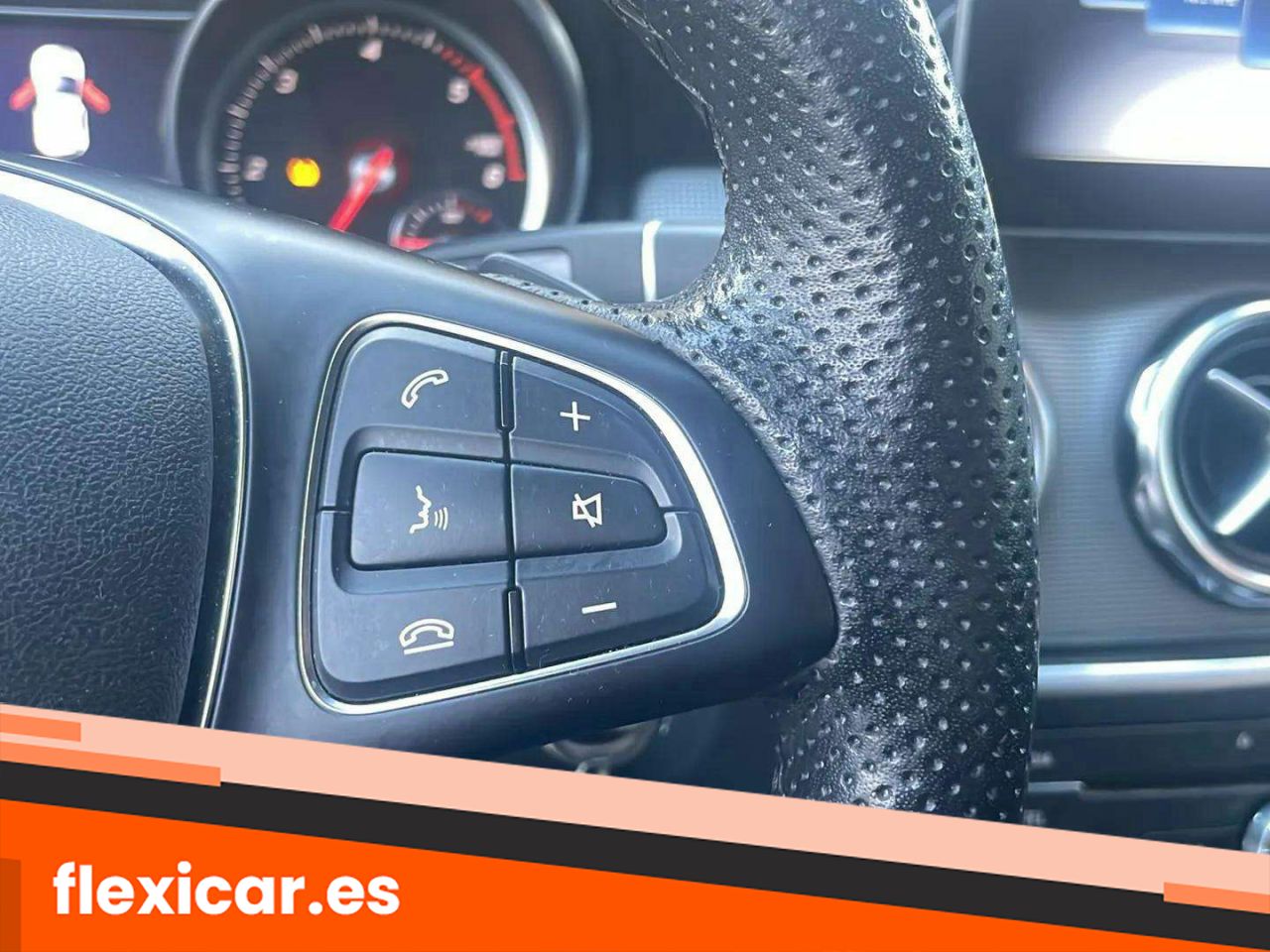 Foto Mercedes-Benz Clase GLA 13