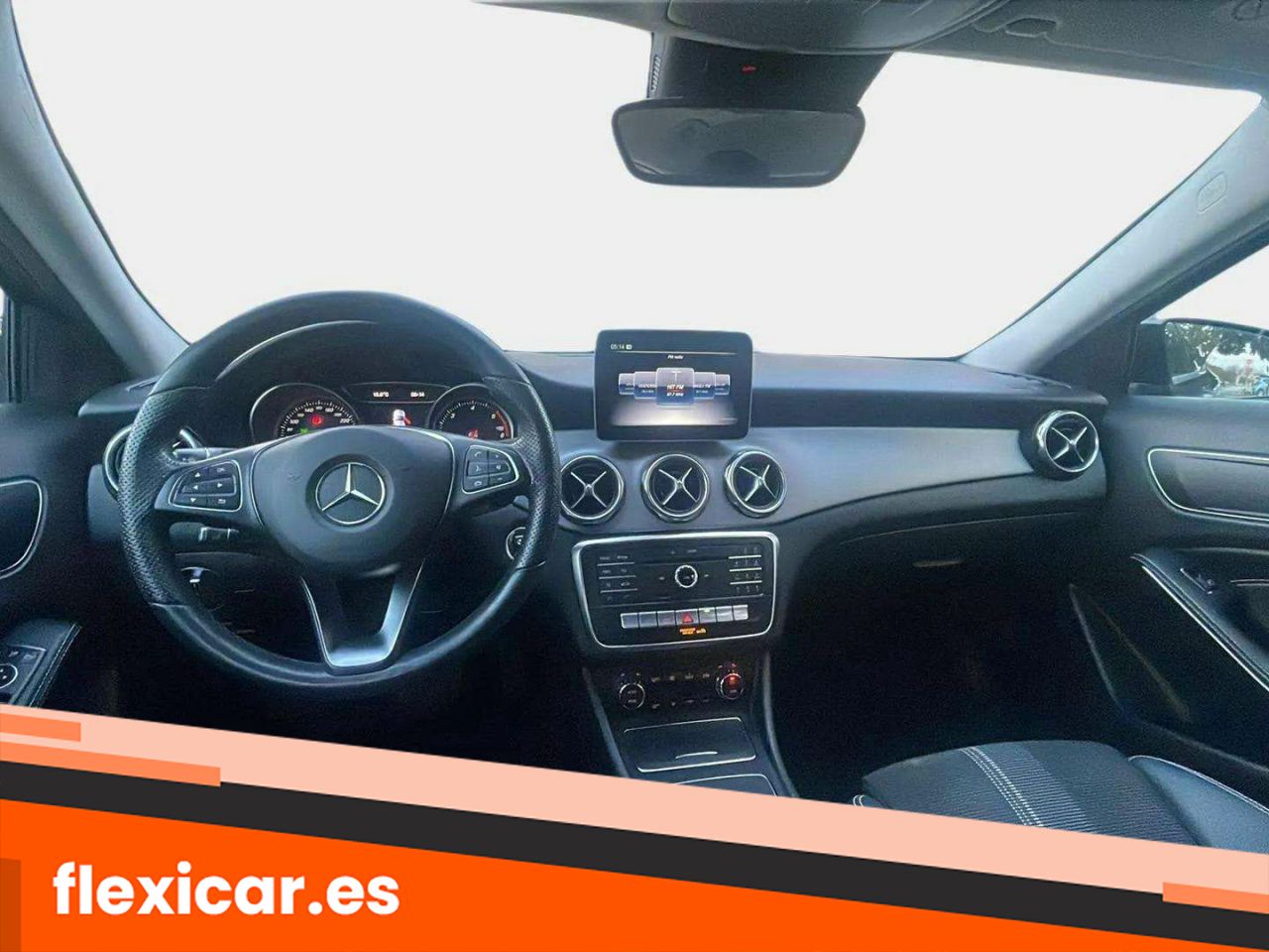 Foto Mercedes-Benz Clase GLA 20