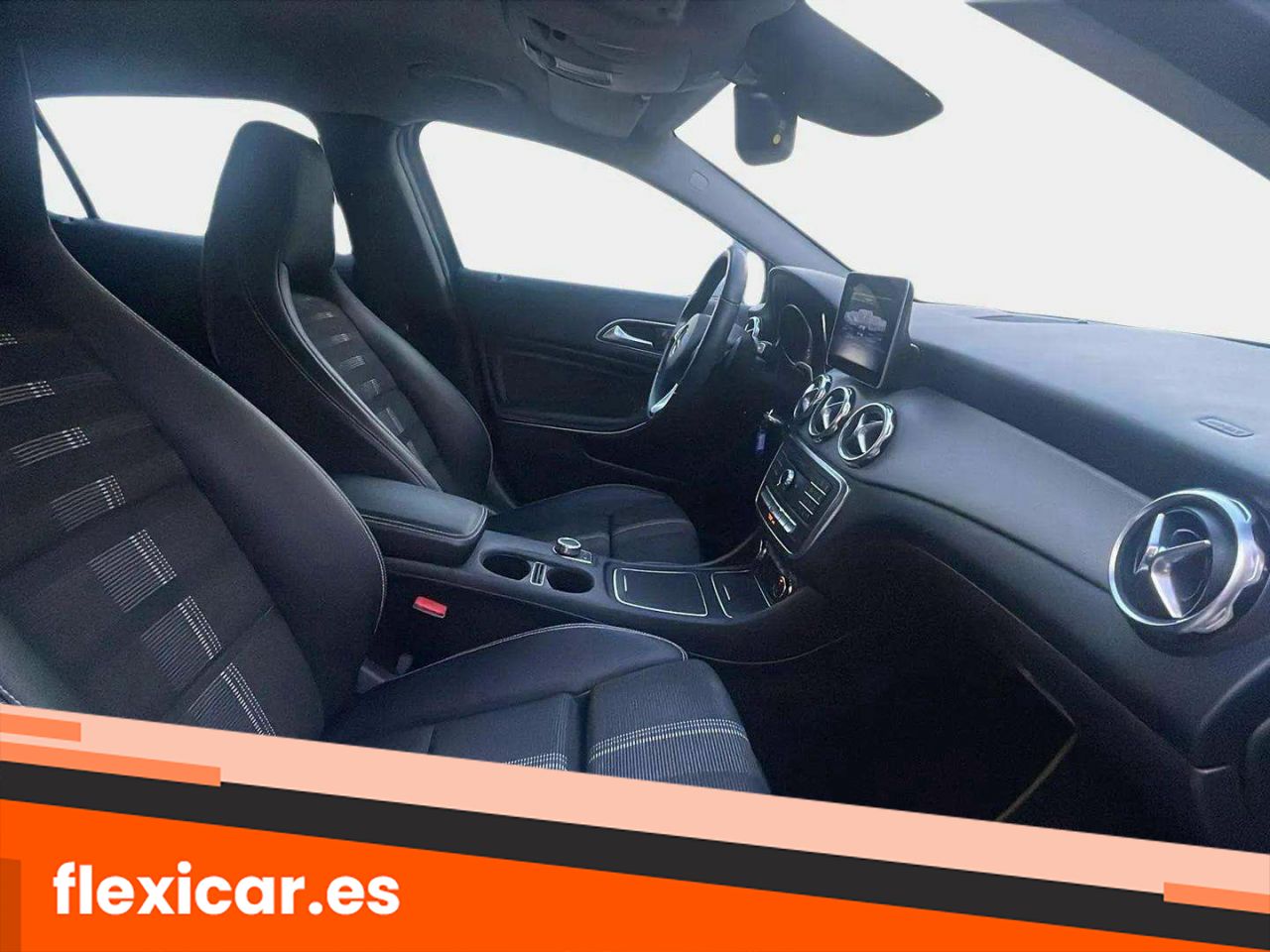 Foto Mercedes-Benz Clase GLA 25