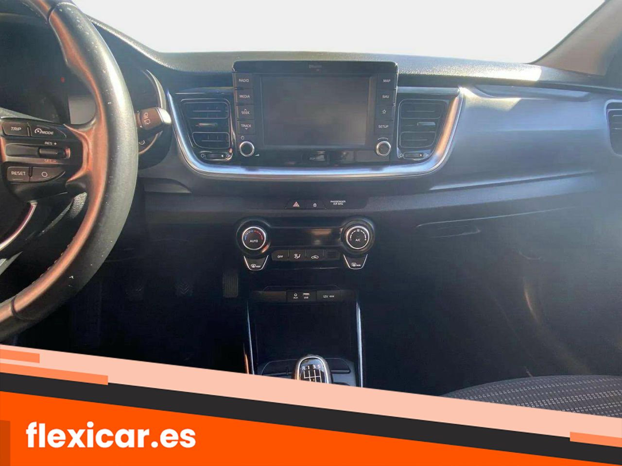 Foto Kia Stonic 12