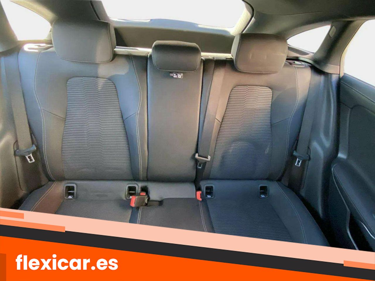 Foto Mercedes-Benz Clase CLA 22