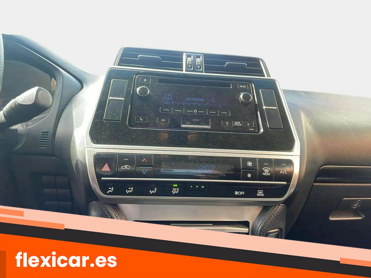 Foto Toyota Land Cruiser 11