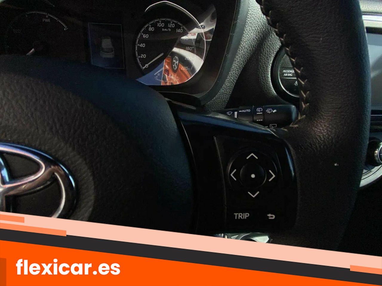 Foto Toyota Yaris 12
