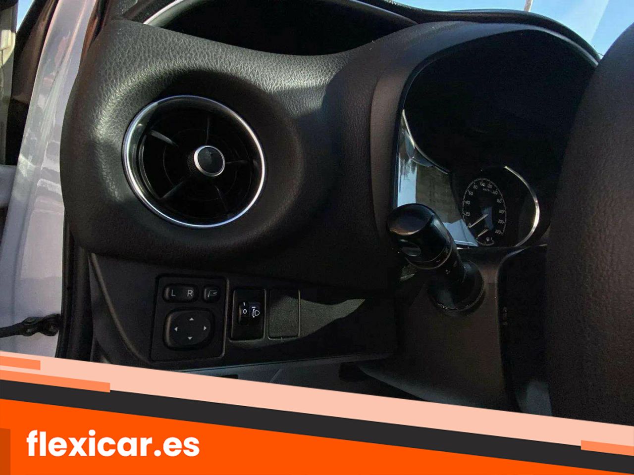Foto Toyota Yaris 27