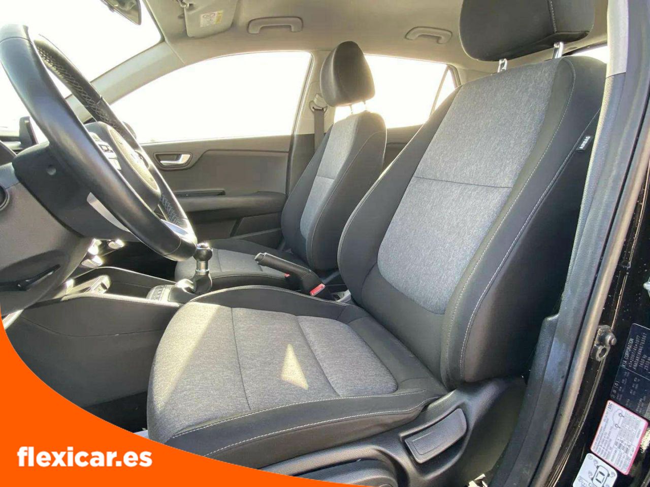 Foto Kia Stonic 15