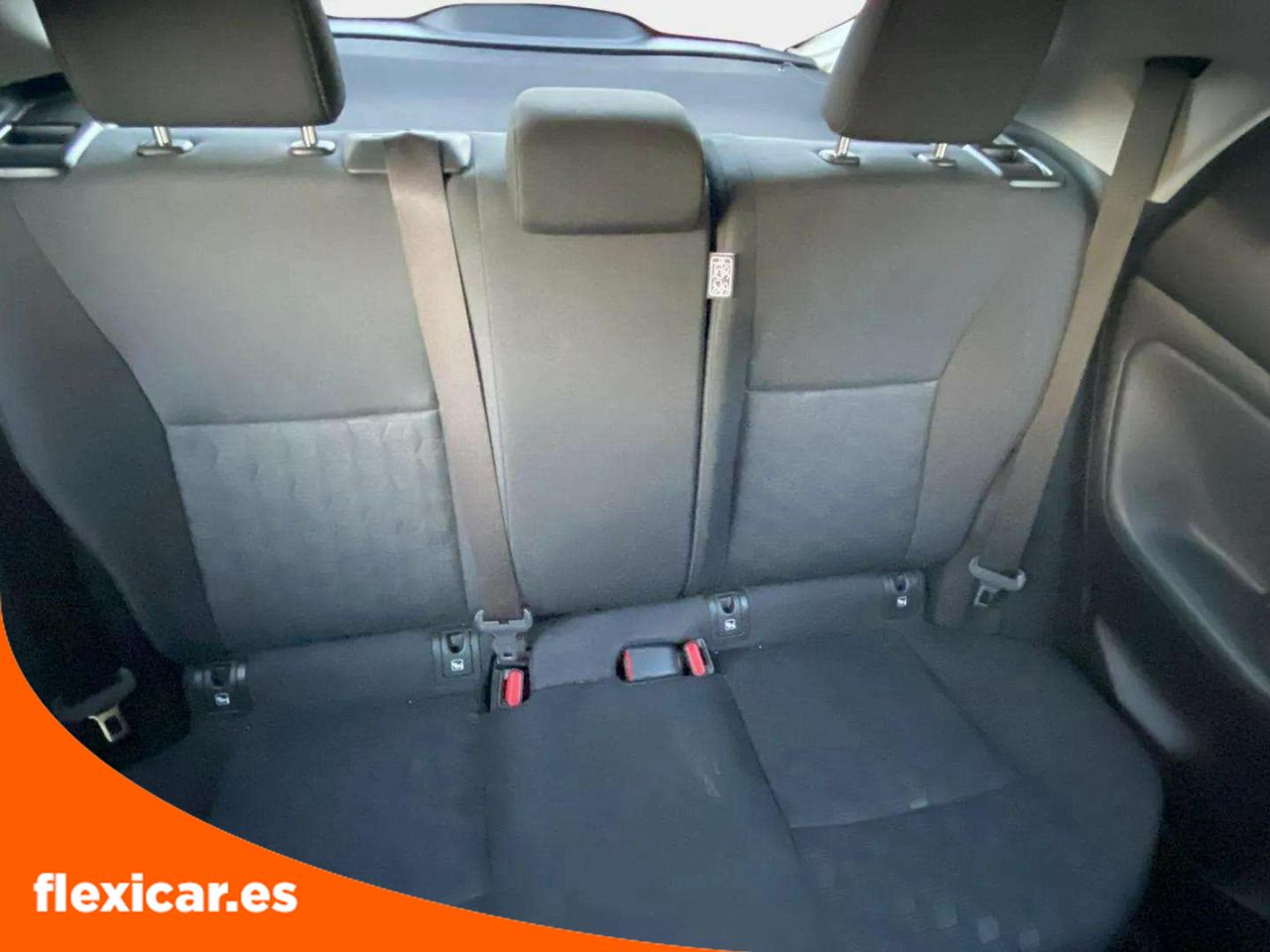 Foto Toyota Yaris 16