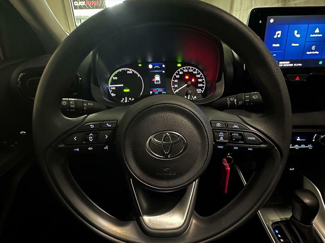 Foto Toyota Yaris 8