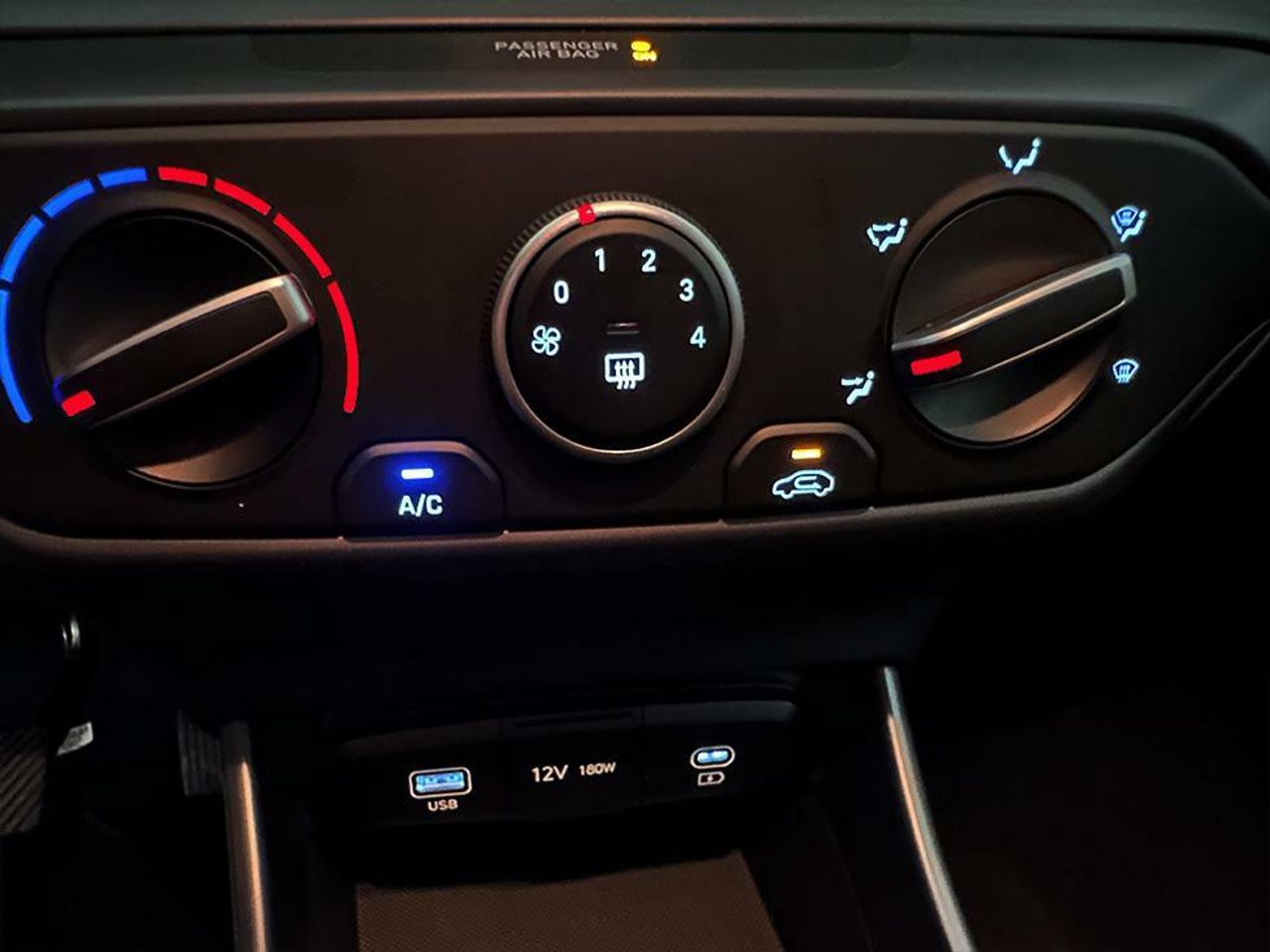 Foto Hyundai Bayon 14