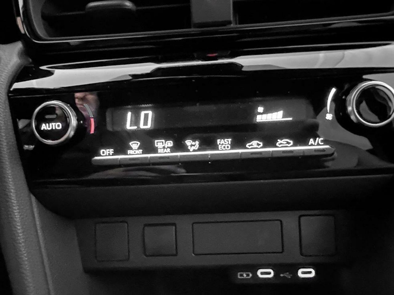 Foto Toyota Yaris 12