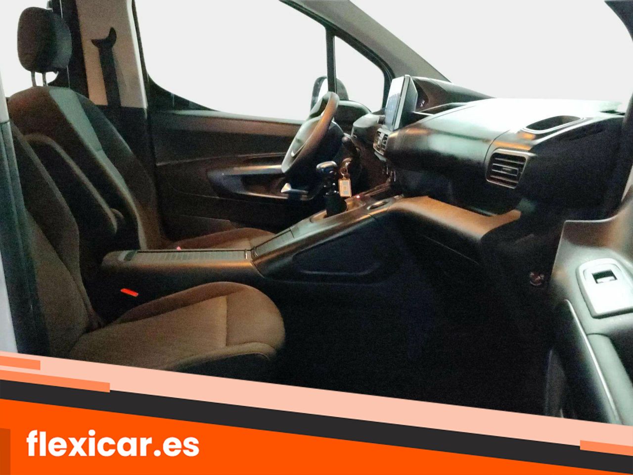 Foto Peugeot Rifter 10