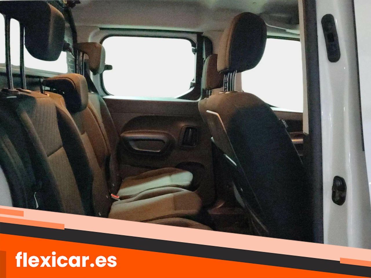 Foto Peugeot Rifter 11