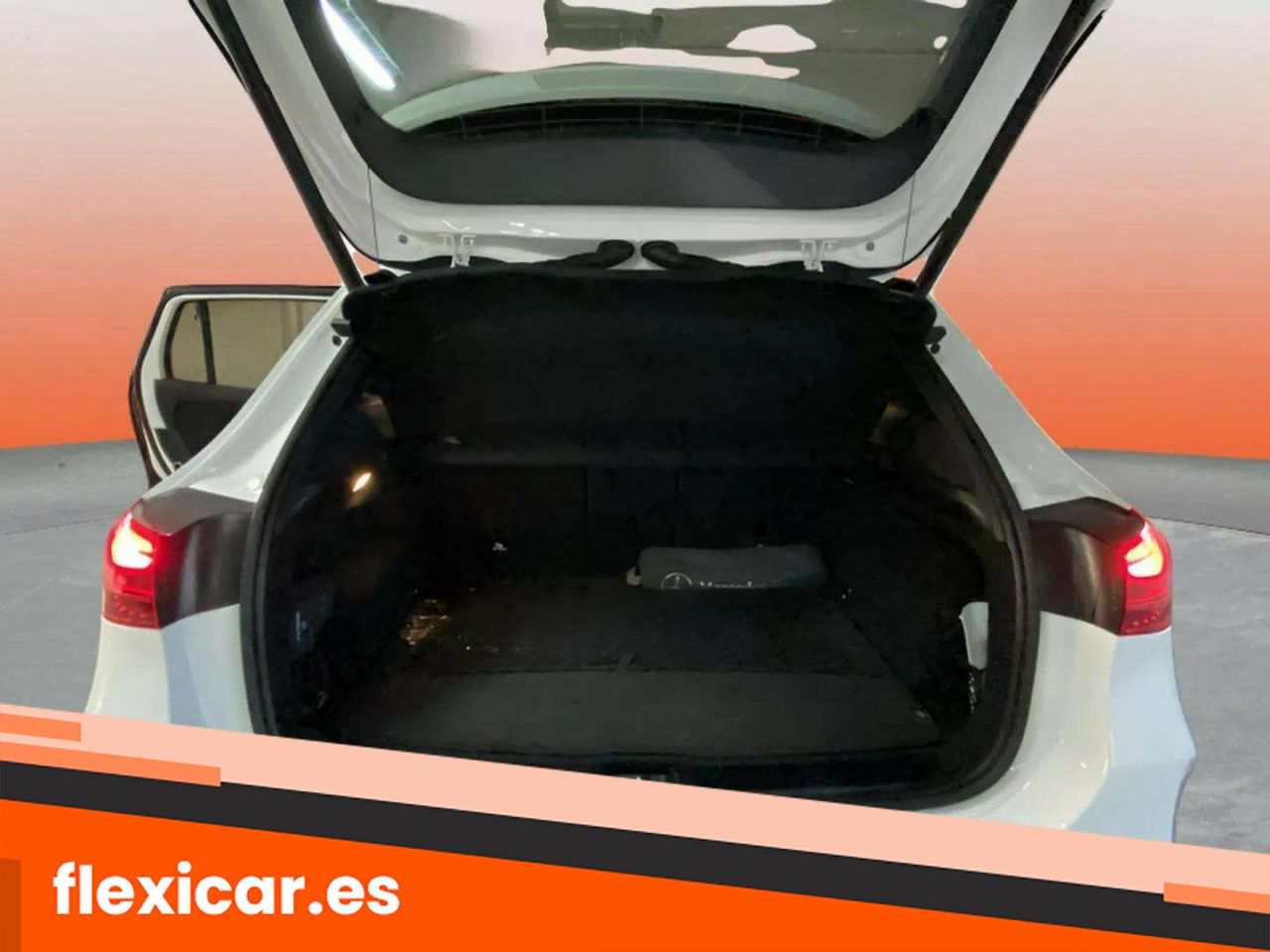 Foto Mercedes-Benz Clase GLA 10