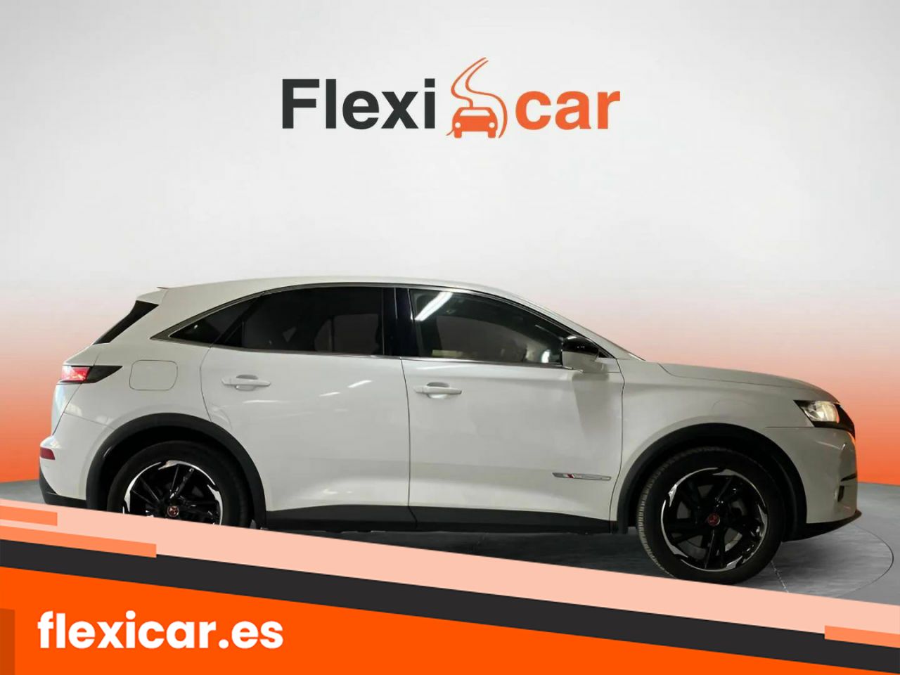 Foto DS Automobiles DS 7 8