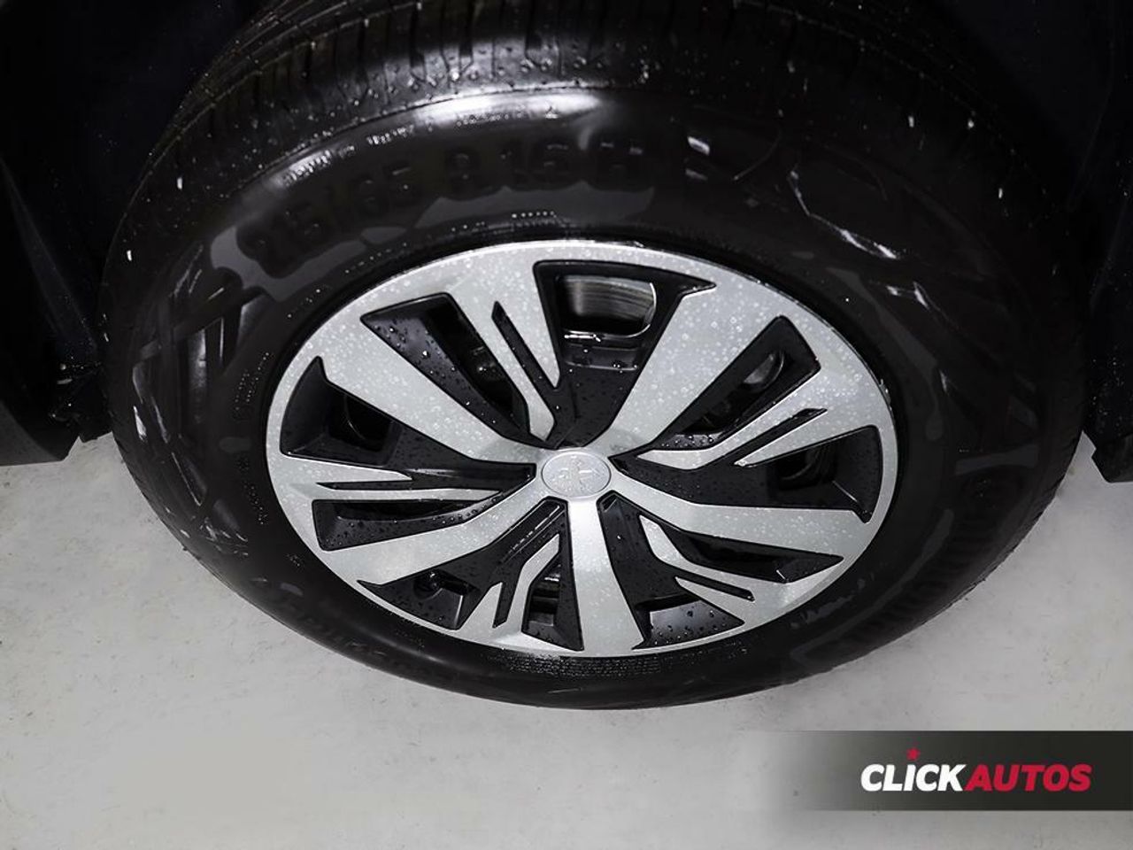 Foto Peugeot 2008 18