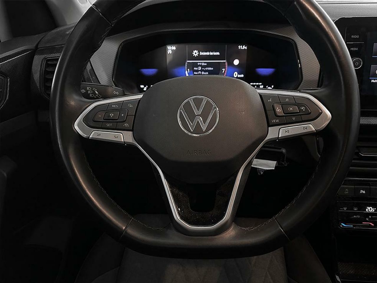 Foto Volkswagen T-Cross 8