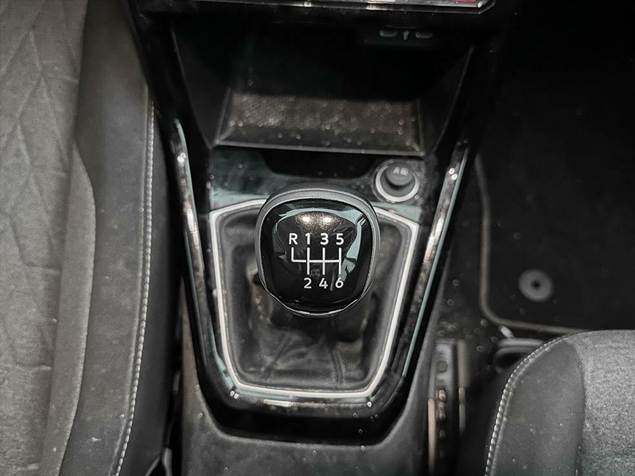 Foto Volkswagen T-Cross 20
