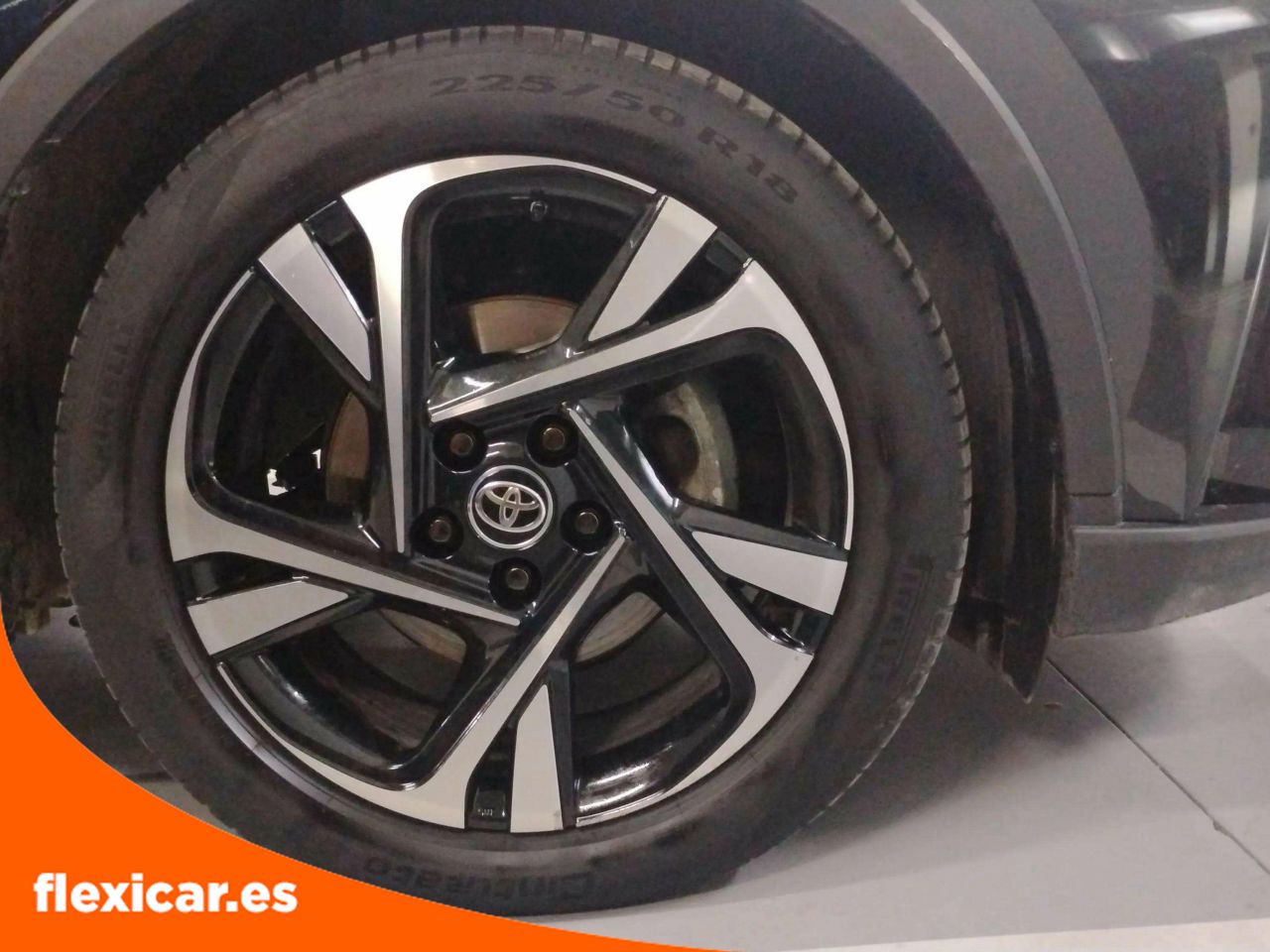 Foto Toyota C-HR 13