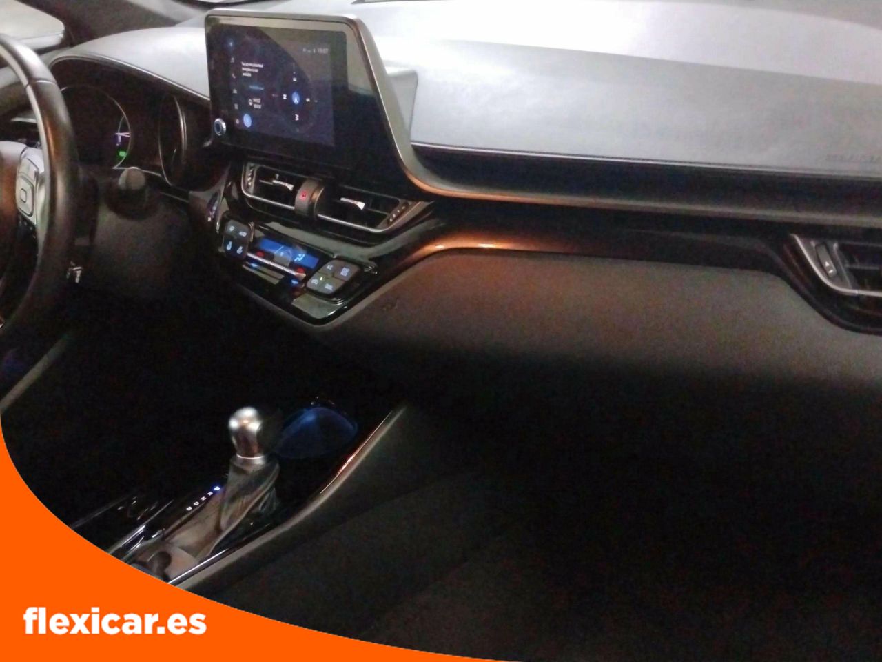 Foto Toyota C-HR 24