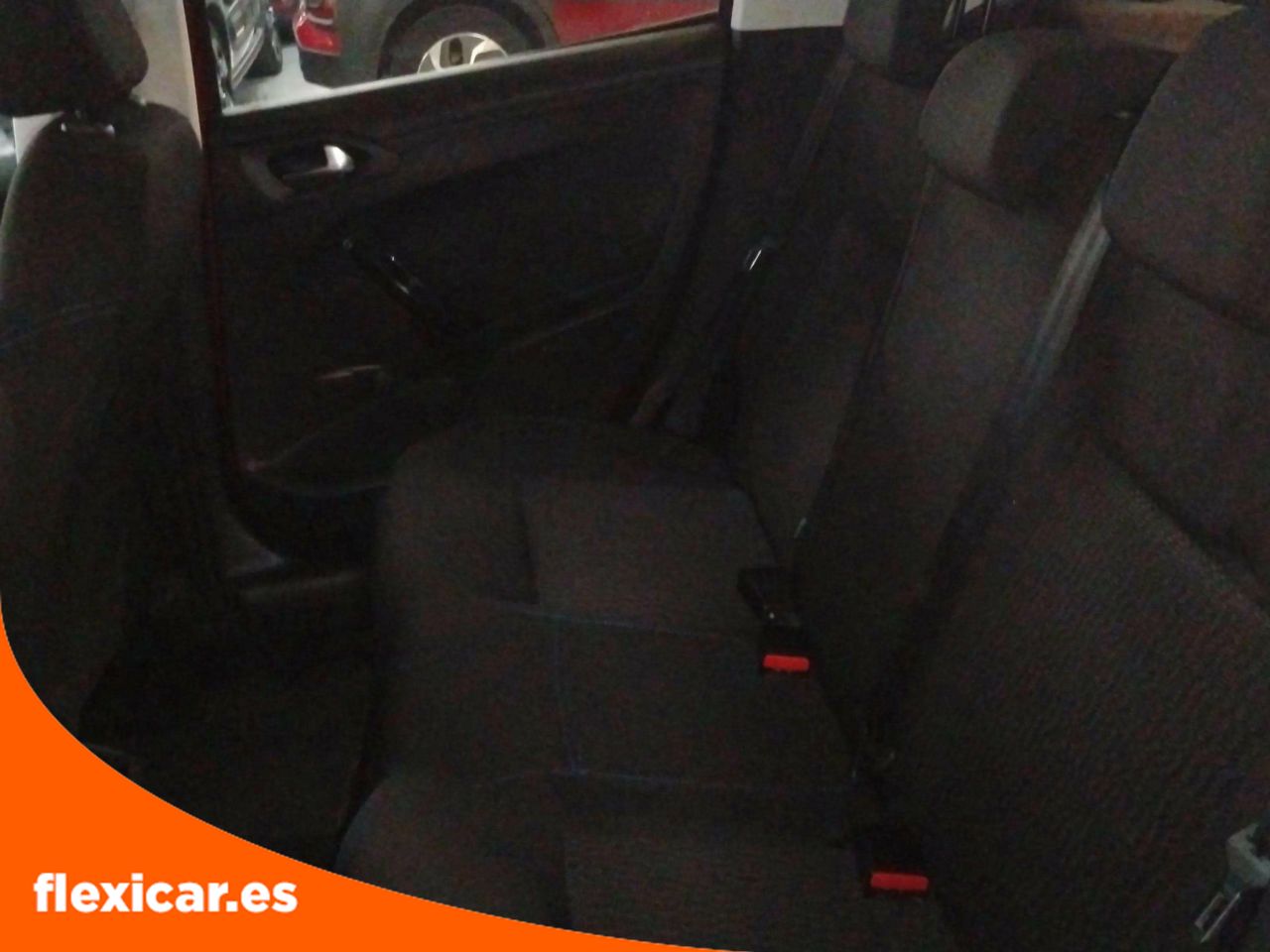 Foto Peugeot 208 23