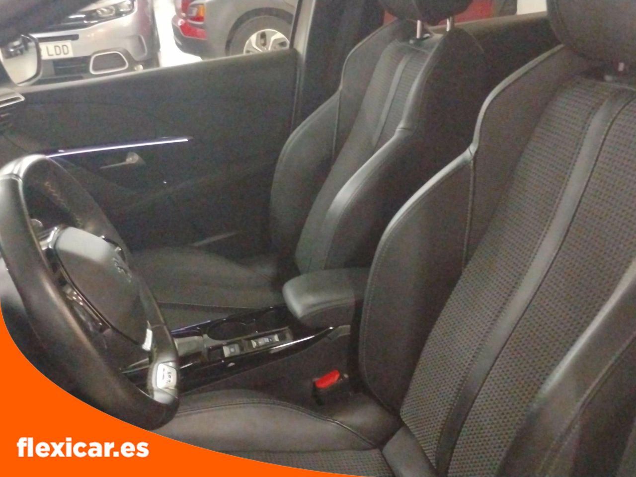 Foto Peugeot 208 7