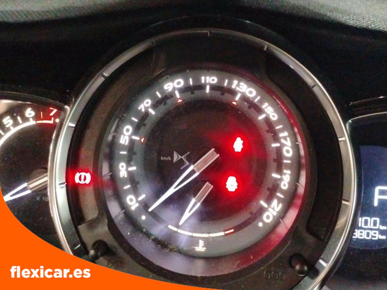 Foto DS Automobiles DS 3 10