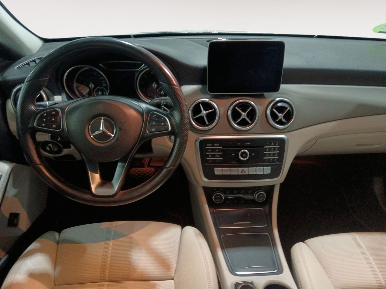 Foto Mercedes-Benz Clase CLA 6