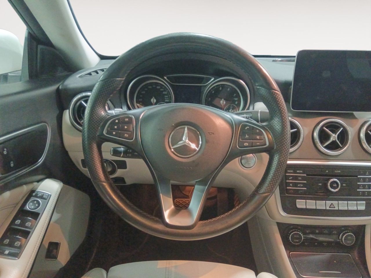 Foto Mercedes-Benz Clase CLA 7