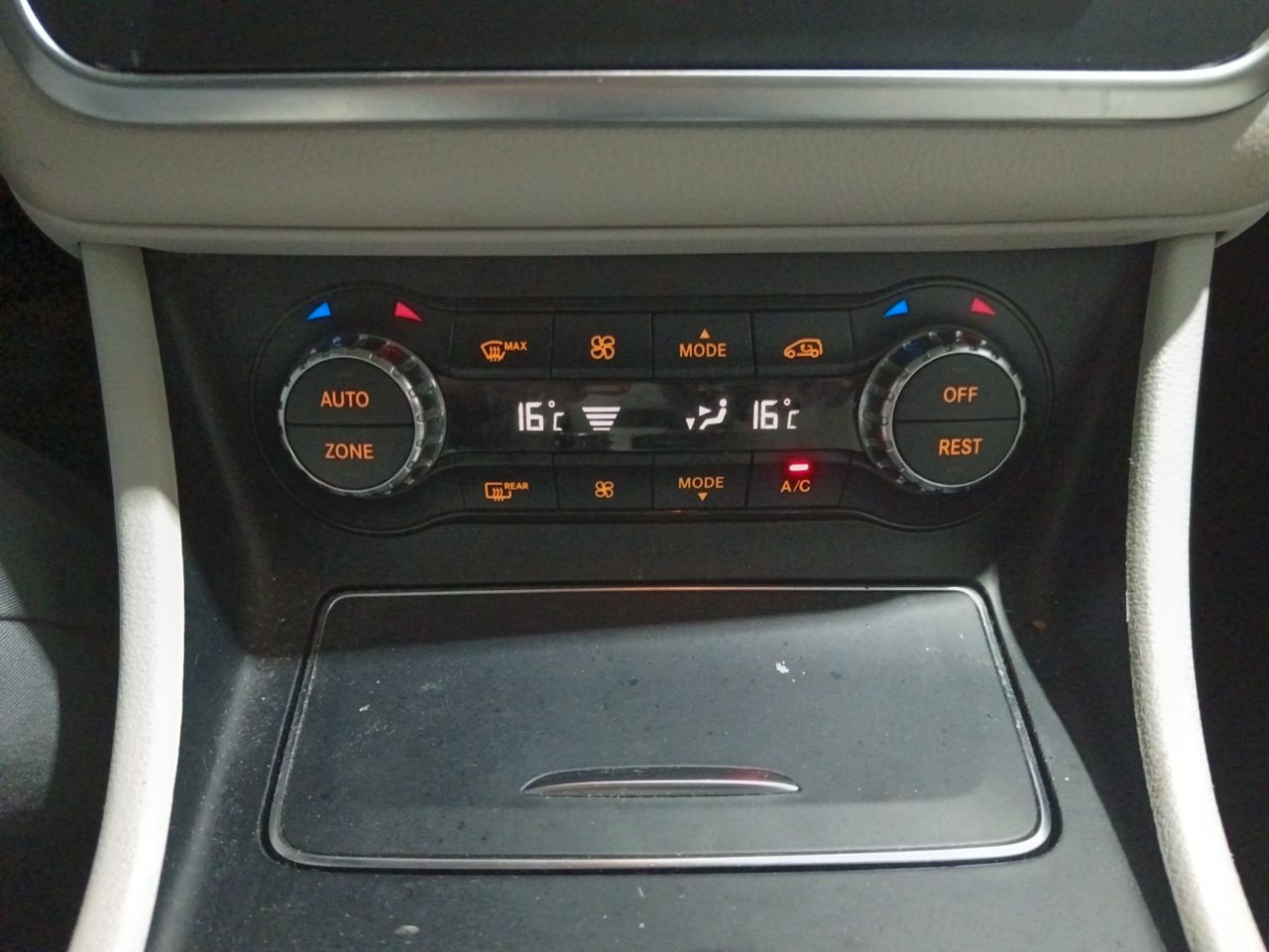 Foto Mercedes-Benz Clase CLA 19