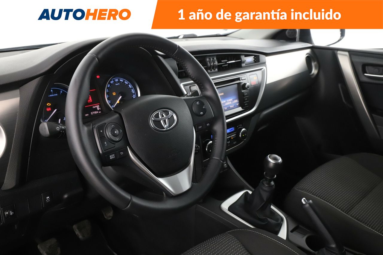 Foto Toyota Auris 12