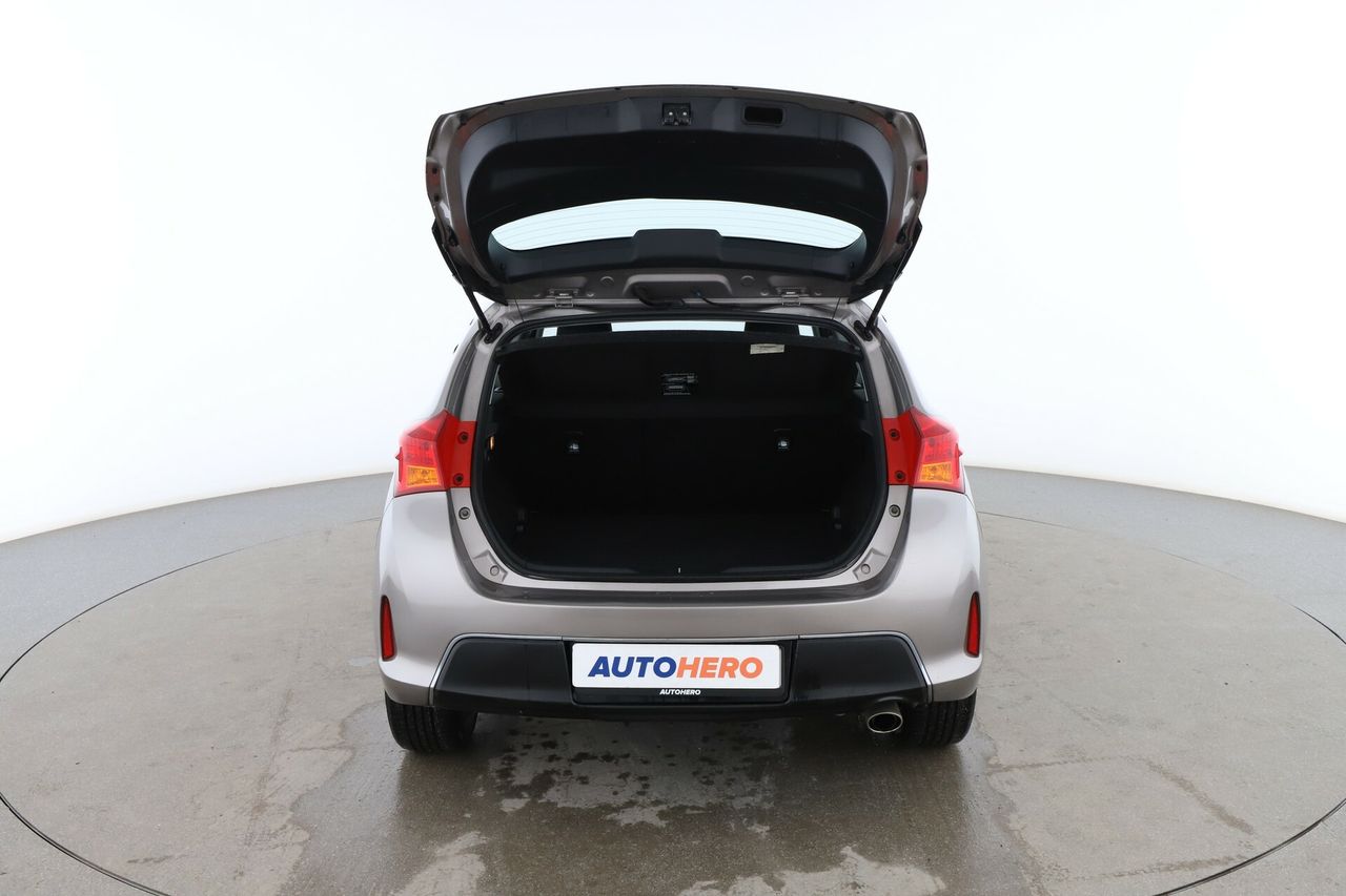 Foto Toyota Auris 17