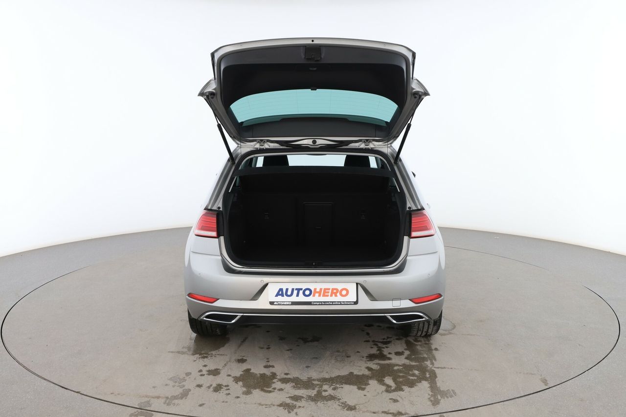 Foto Volkswagen Golf 17