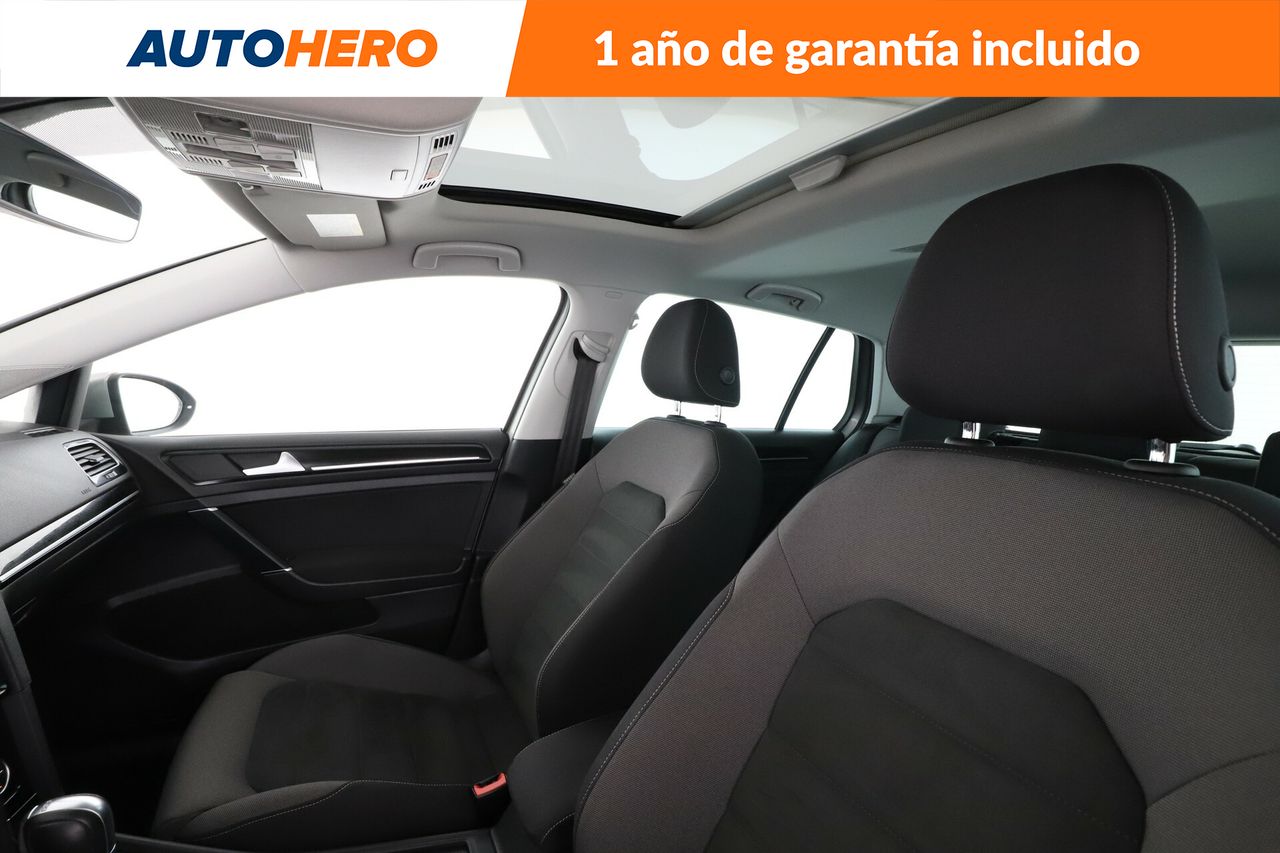 Foto Volkswagen Golf 21