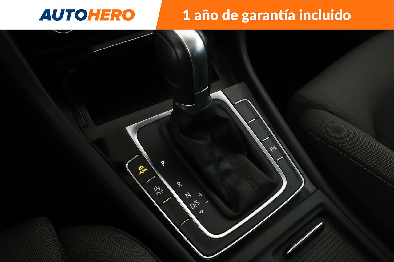 Foto Volkswagen Golf 23