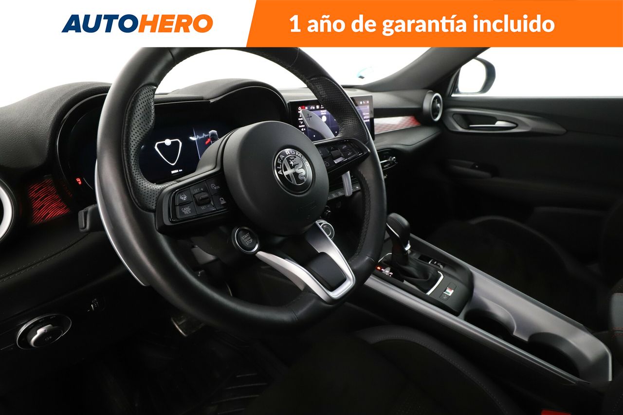 Foto Alfa Romeo Tonale 12