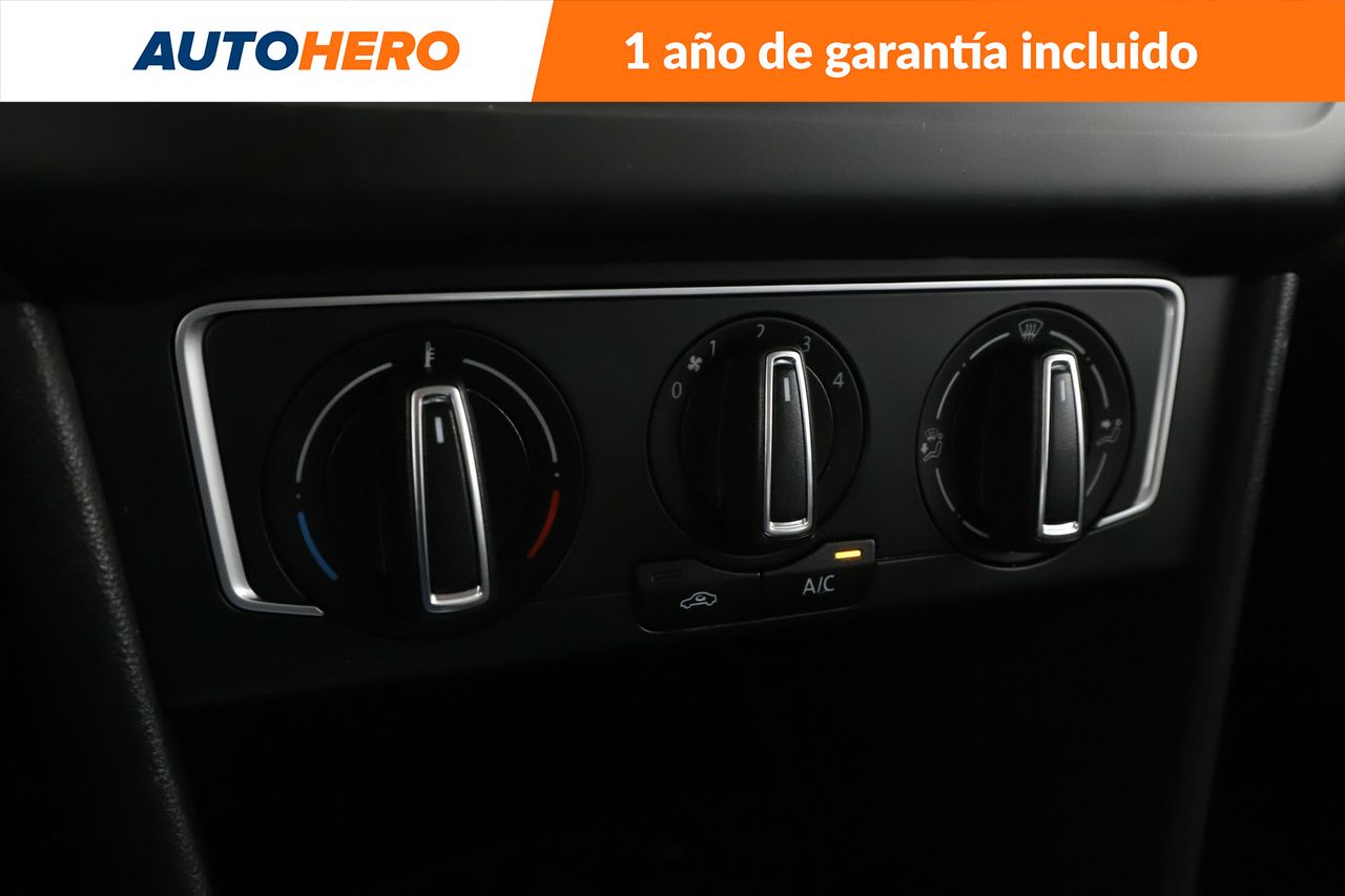 Foto Volkswagen Polo 22
