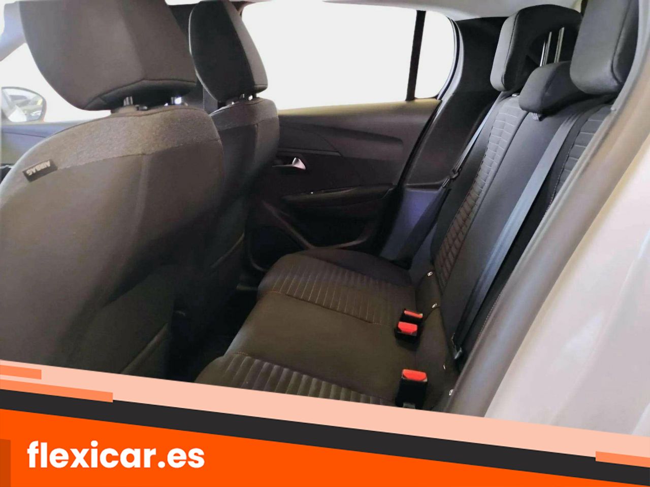 Foto Peugeot 208 8
