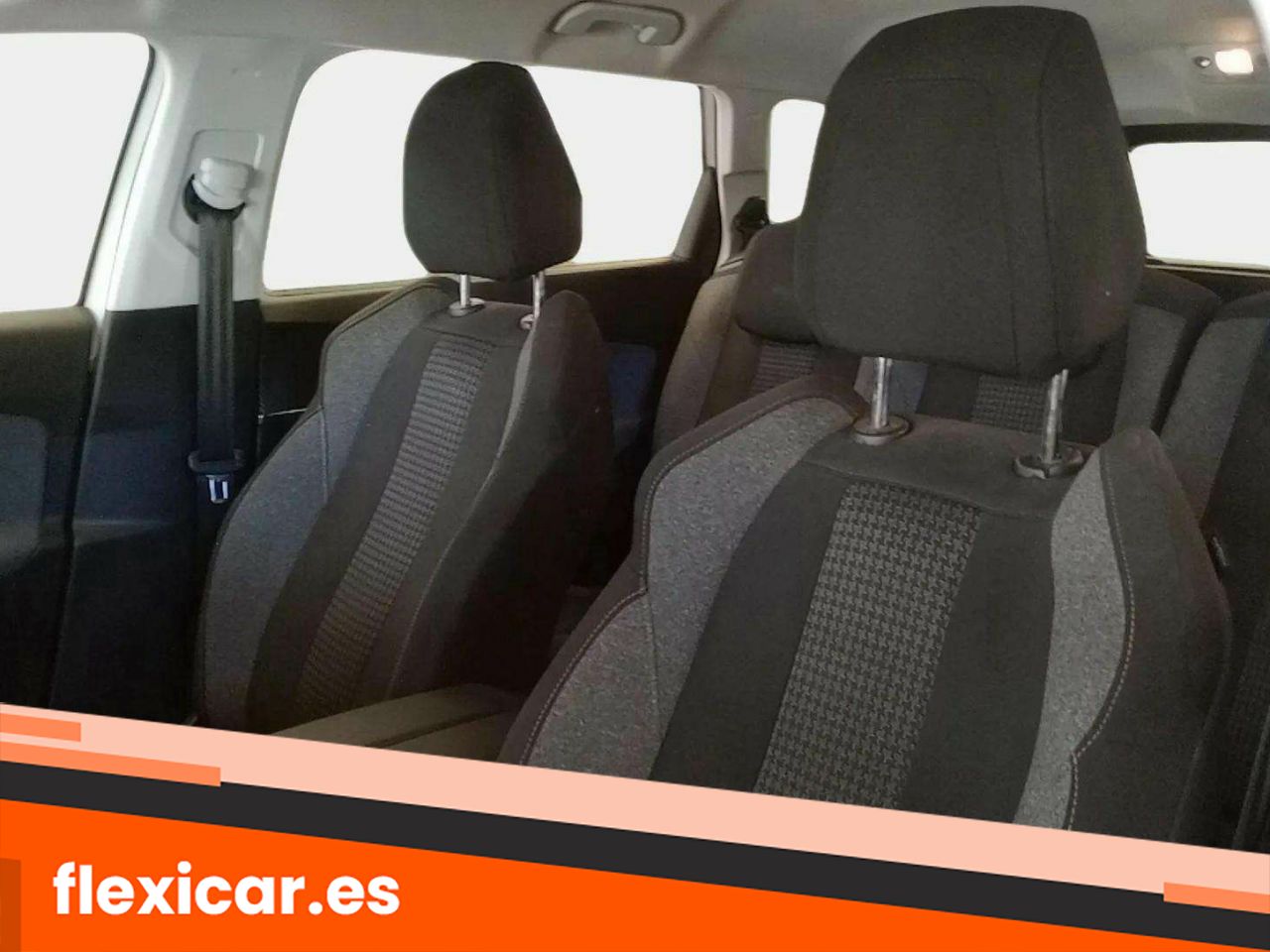 Foto Peugeot 5008 8