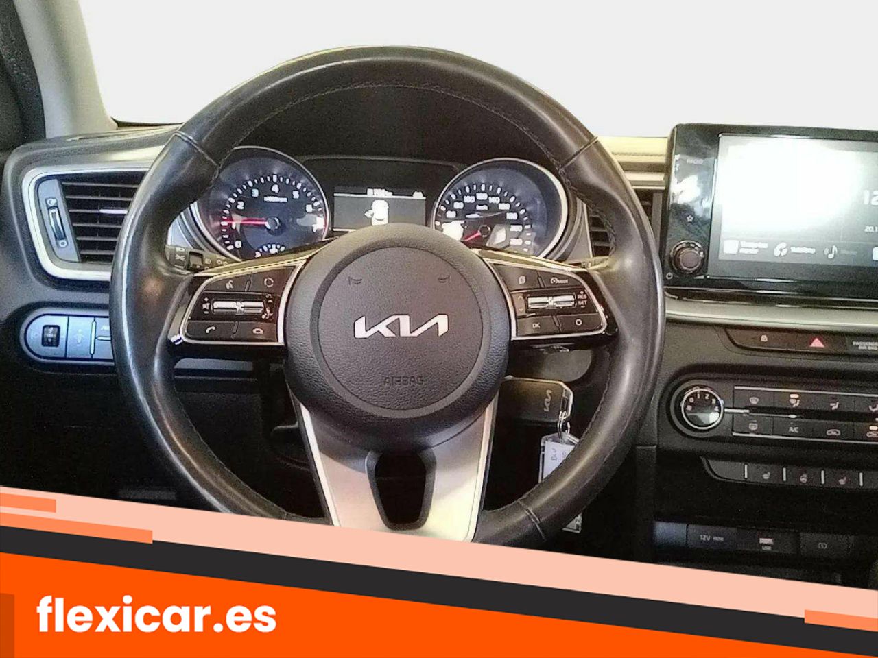 Foto Kia XCeed 8